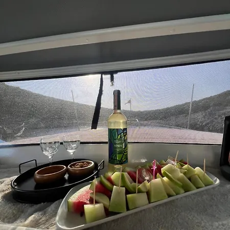 Úszó hotel Kacamak Yachting *