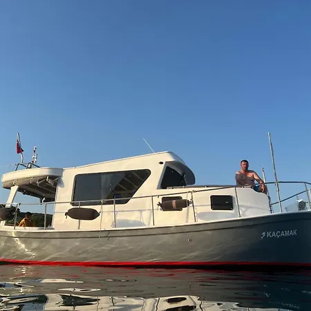 Hotel en barco Kacamak Yachting *