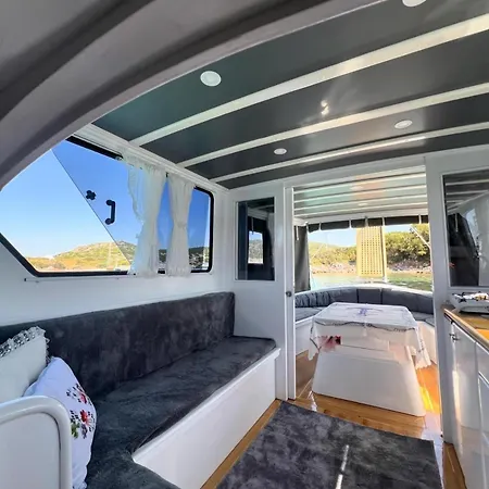 Kaçamak Yachting *